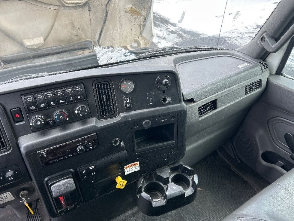 Medium Duty Box Truck-Light and Medium Duty Trucks-International-2021-MV607-West Babylon-NY-205,223\n\t\tmiles-$ 46,750 - Image 19