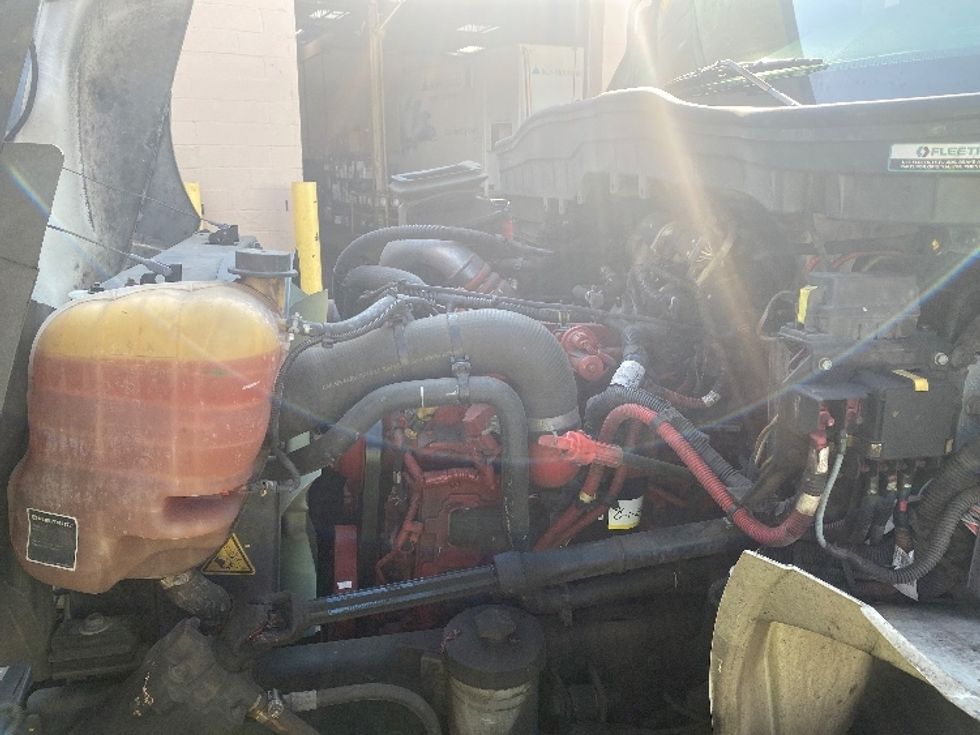 Medium Duty Box Truck-Light and Medium Duty Trucks-International-2021-MV607-West Babylon-NY-79,758\n\t\tmiles-$ 73,000 - Image 24