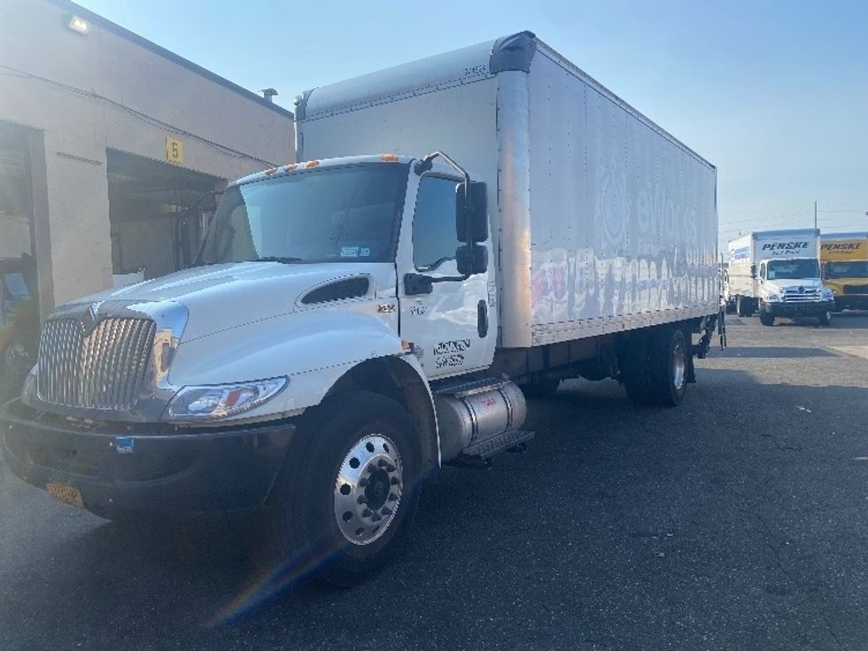 Medium Duty Box Truck-Light and Medium Duty Trucks-International-2021-MV607-West Babylon-NY-79,758\n\t\tmiles-$ 73,000 - Image 3