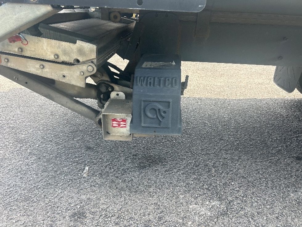 Medium Duty Box Truck-Light and Medium Duty Trucks-International-2021-MV607-West Columbia-SC-212,925\n\t\tmiles-$ 53,000 - Image 26