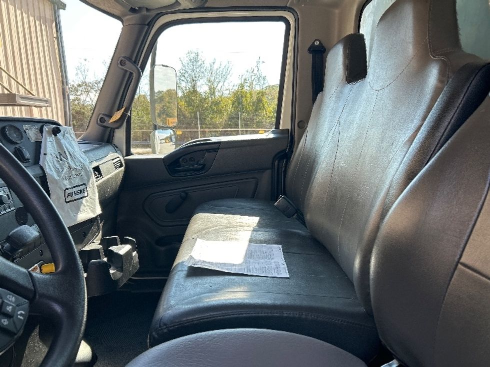 Medium Duty Box Truck-Light and Medium Duty Trucks-International-2021-MV607-West Columbia-SC-228,682\n\t\tmiles-$ 47,000 - Image 19