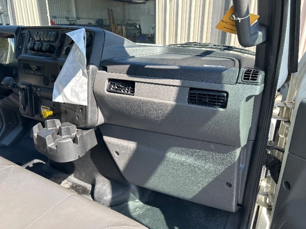 Medium Duty Box Truck-Light and Medium Duty Trucks-International-2021-MV607-West Columbia-SC-228,682\n\t\tmiles-$ 47,000 - Image 21