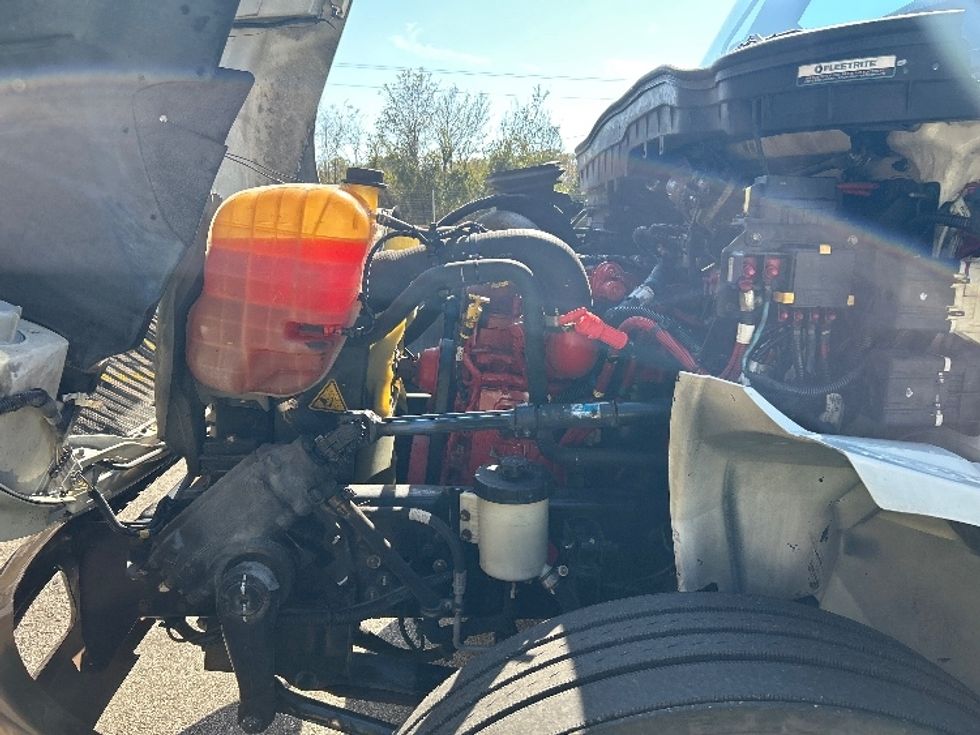 Medium Duty Box Truck-Light and Medium Duty Trucks-International-2021-MV607-West Columbia-SC-228,682\n\t\tmiles-$ 47,000 - Image 24