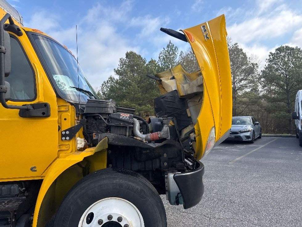 Medium Duty Box Truck-Light and Medium Duty Trucks-International-2021-MV607-West Columbia-SC-251,030\n\t\tmiles-$ 33,750 - Image 23