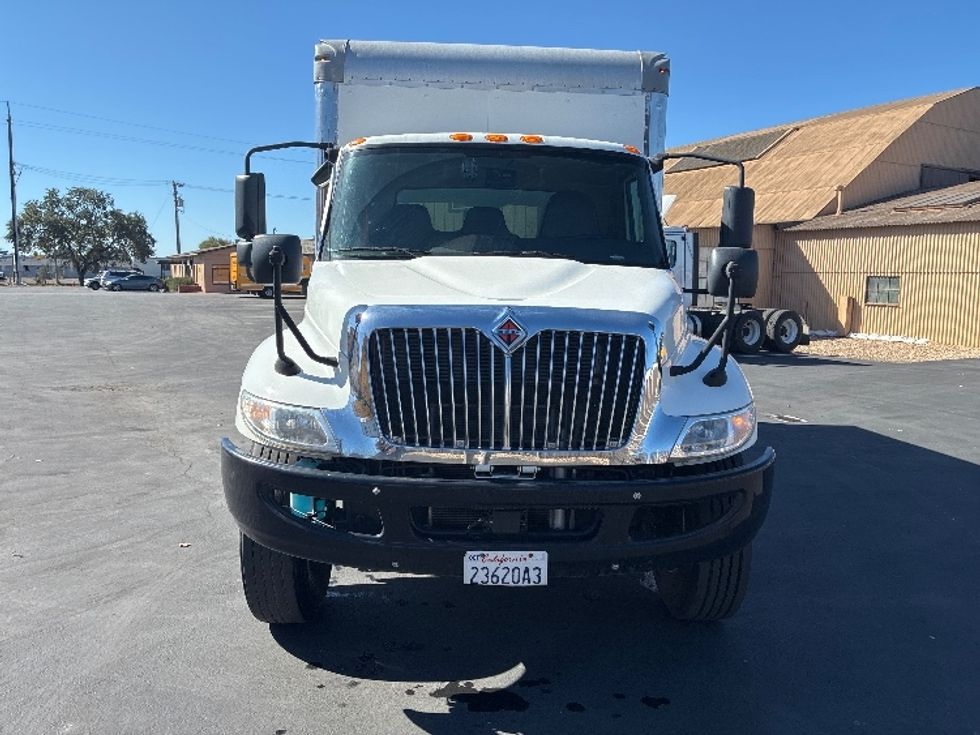 Medium Duty Box Truck-Light and Medium Duty Trucks-International-2021-MV607-West Sacramento-CA-110,559\n\t\tmiles-$ 40,000 - Image 2