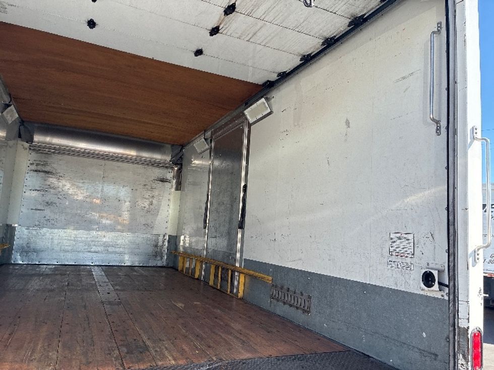Medium Duty Box Truck-Light and Medium Duty Trucks-International-2021-MV607-West Sacramento-CA-110,559\n\t\tmiles-$ 40,000 - Image 11
