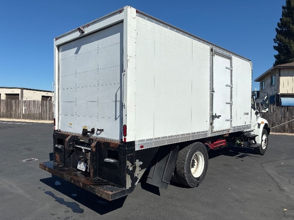 Medium Duty Box Truck-Light and Medium Duty Trucks-International-2021-MV607-West Sacramento-CA-110,559\n\t\tmiles-$ 40,000 - Image 12