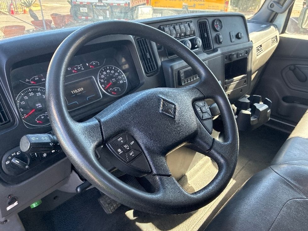 Medium Duty Box Truck-Light and Medium Duty Trucks-International-2021-MV607-West Sacramento-CA-110,559\n\t\tmiles-$ 40,000 - Image 16