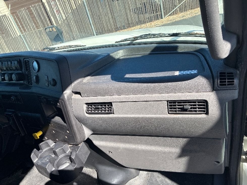 Medium Duty Box Truck-Light and Medium Duty Trucks-International-2021-MV607-West Sacramento-CA-110,559\n\t\tmiles-$ 40,000 - Image 20