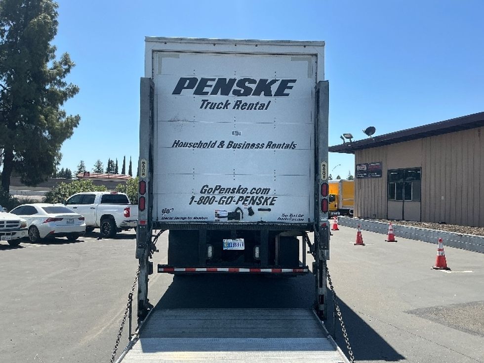 Medium Duty Box Truck-Light and Medium Duty Trucks-International-2021-MV607-West Sacramento-CA-193,413\n\t\tmiles-$ 53,000 - Image 7