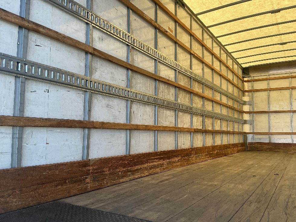 Medium Duty Box Truck-Light and Medium Duty Trucks-International-2021-MV607-West Sacramento-CA-193,413\n\t\tmiles-$ 53,000 - Image 11