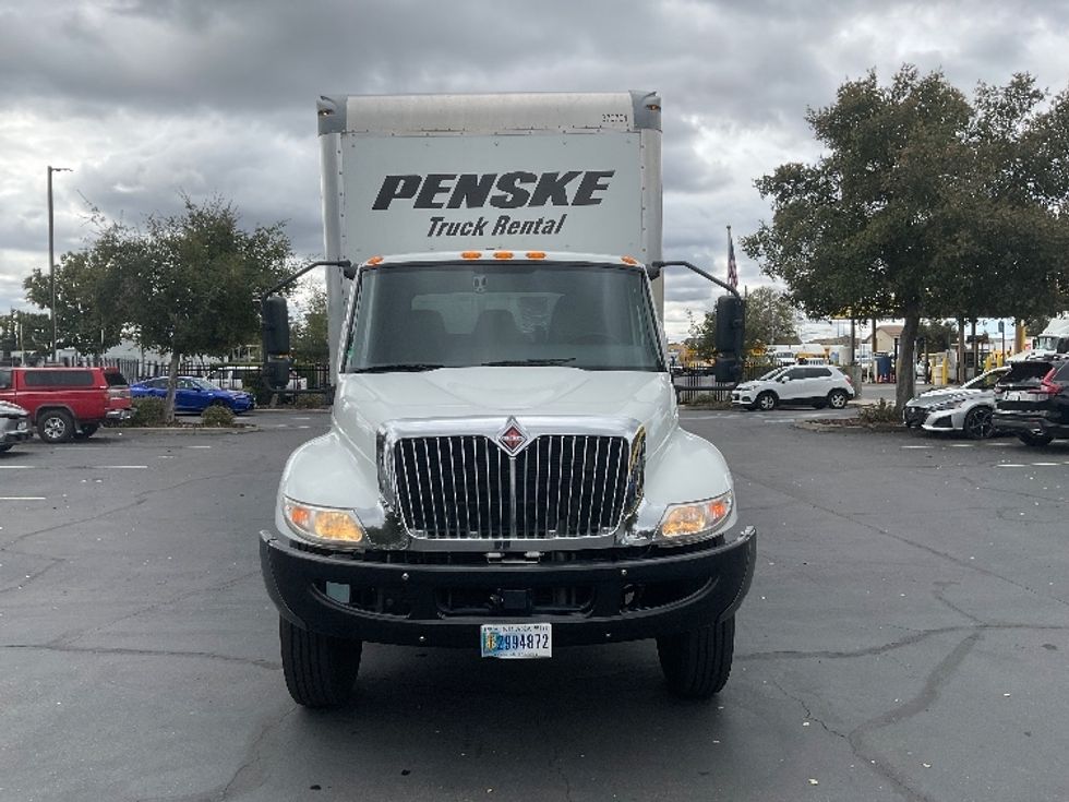 Medium Duty Box Truck-Light and Medium Duty Trucks-International-2021-MV607-West Sacramento-CA-211,712\n\t\tmiles-$ 52,500 - Image 2