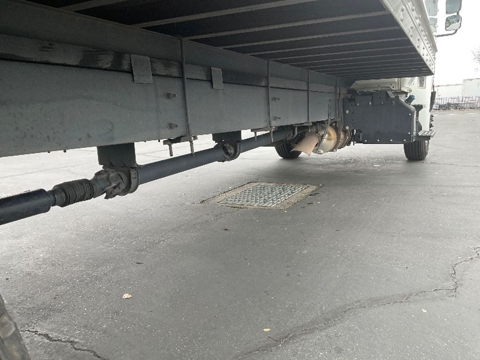 Medium Duty Box Truck-Light and Medium Duty Trucks-International-2021-MV607-West Sacramento-CA-211,712\n\t\tmiles-$ 52,500 - Image 14
