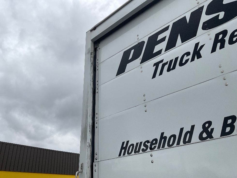 Medium Duty Box Truck-Light and Medium Duty Trucks-International-2021-MV607-West Sacramento-CA-211,712\n\t\tmiles-$ 52,500 - Image 25