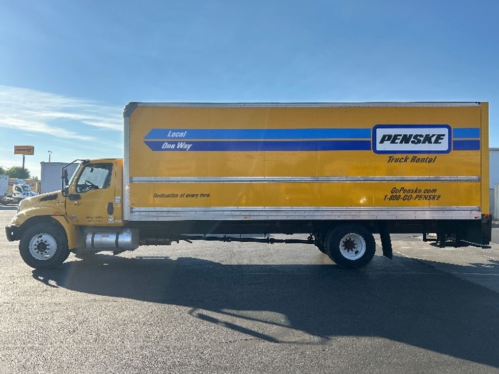Medium Duty Box Truck-Light and Medium Duty Trucks-International-2021-MV607-West Sacramento-CA-212,986\n\t\tmiles-$ 40,500 - Image 4