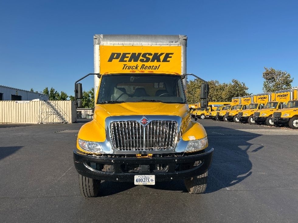 Medium Duty Box Truck-Light and Medium Duty Trucks-International-2021-MV607-West Sacramento-CA-212,986\n\t\tmiles-$ 40,500 - Image 2