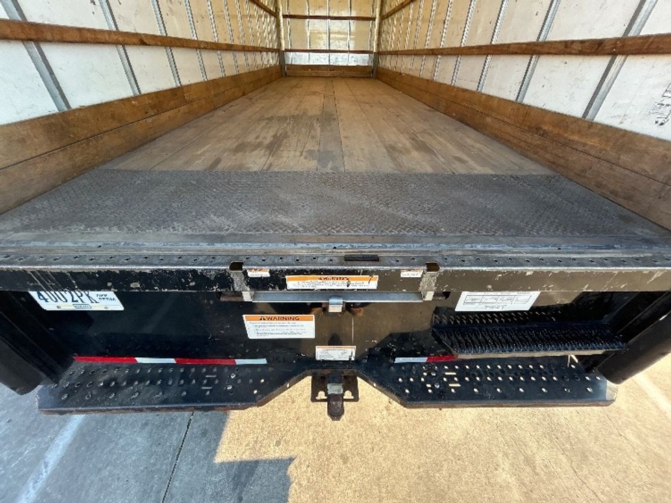 Medium Duty Box Truck-Light and Medium Duty Trucks-International-2021-MV607-West Sacramento-CA-212,986\n\t\tmiles-$ 40,500 - Image 9