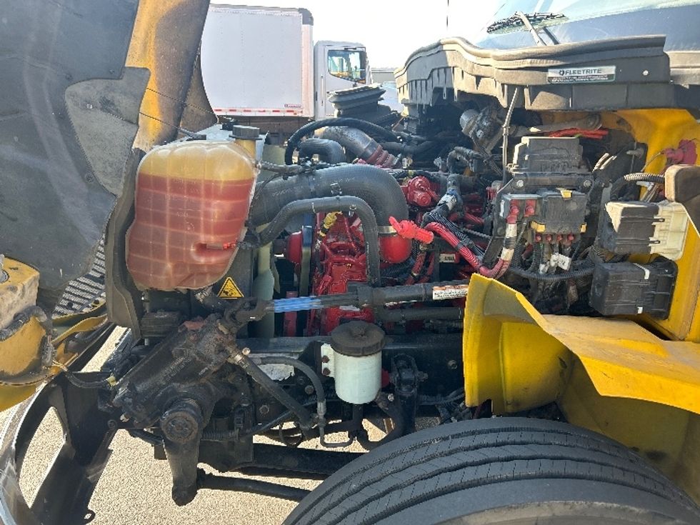 Medium Duty Box Truck-Light and Medium Duty Trucks-International-2021-MV607-West Sacramento-CA-212,986\n\t\tmiles-$ 40,500 - Image 23