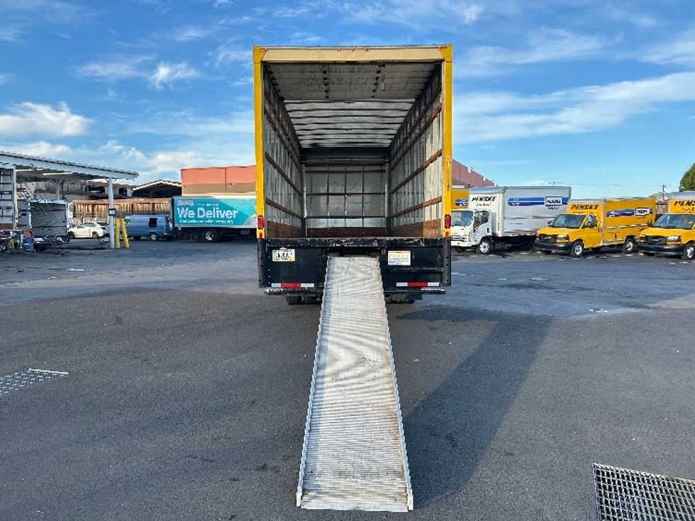 Medium Duty Box Truck-Light and Medium Duty Trucks-International-2021-MV607-West Sacramento-CA-217,534\n\t\tmiles-$ 39,750 - Image 9