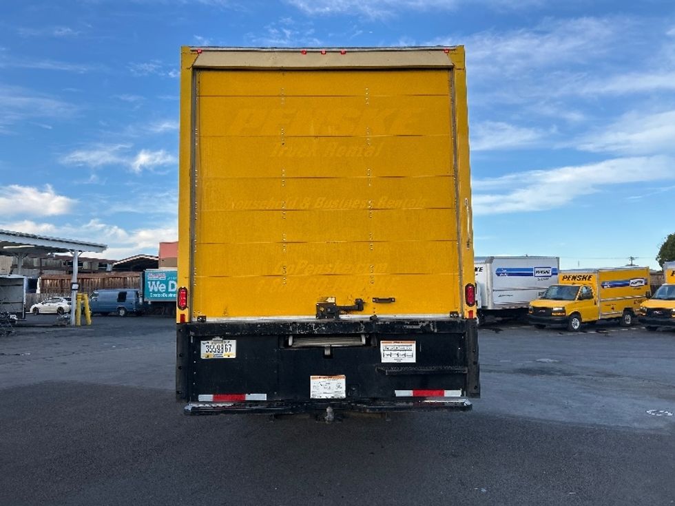 Medium Duty Box Truck-Light and Medium Duty Trucks-International-2021-MV607-West Sacramento-CA-217,534\n\t\tmiles-$ 39,750 - Image 7