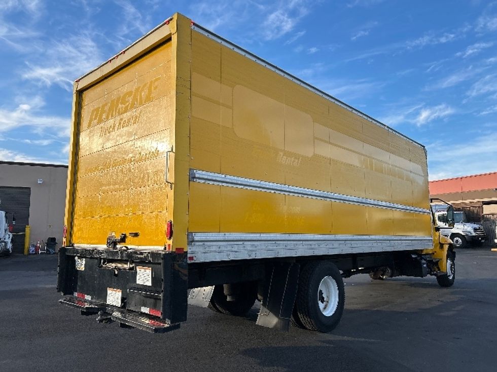 Medium Duty Box Truck-Light and Medium Duty Trucks-International-2021-MV607-West Sacramento-CA-217,534\n\t\tmiles-$ 39,750 - Image 13