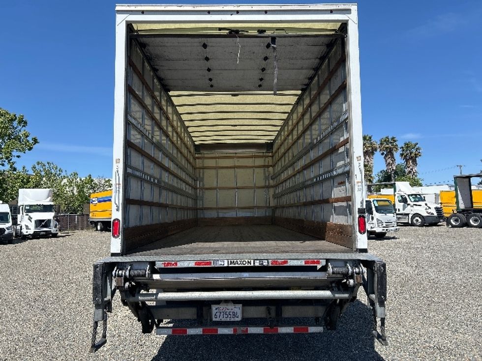 Medium Duty Box Truck-Light and Medium Duty Trucks-International-2021-MV607-West Sacramento-CA-235,962\n\t\tmiles-$ 46,250 - Image 8