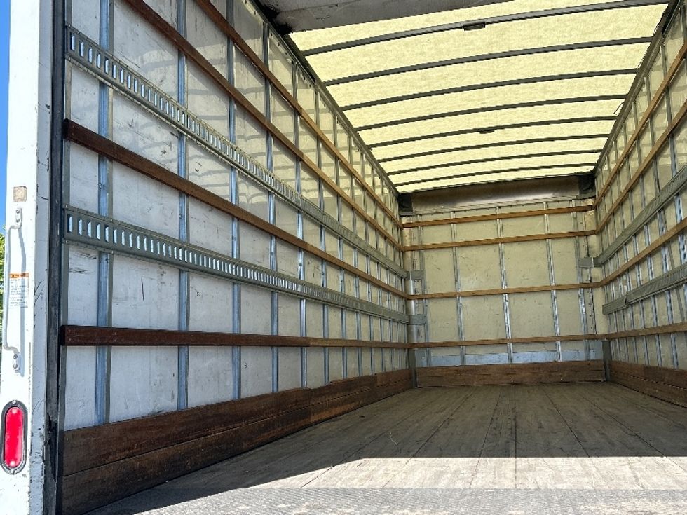 Medium Duty Box Truck-Light and Medium Duty Trucks-International-2021-MV607-West Sacramento-CA-235,962\n\t\tmiles-$ 46,250 - Image 11
