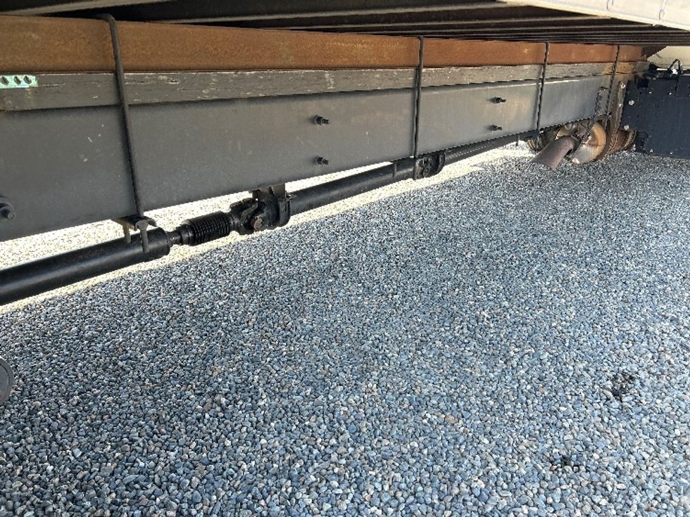 Medium Duty Box Truck-Light and Medium Duty Trucks-International-2021-MV607-West Sacramento-CA-235,962\n\t\tmiles-$ 46,250 - Image 14