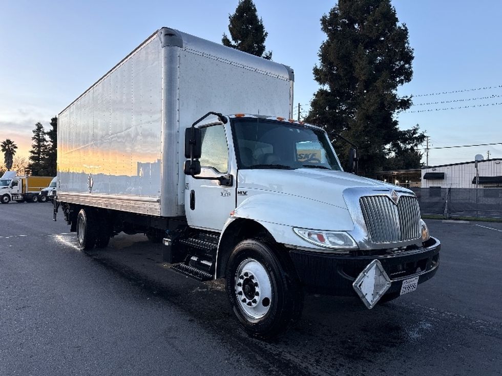 Medium Duty Box Truck-Light and Medium Duty Trucks-International-2021-MV607-West Sacramento-CA-238,604\n\t\tmiles-$ 43,500 - Image 1