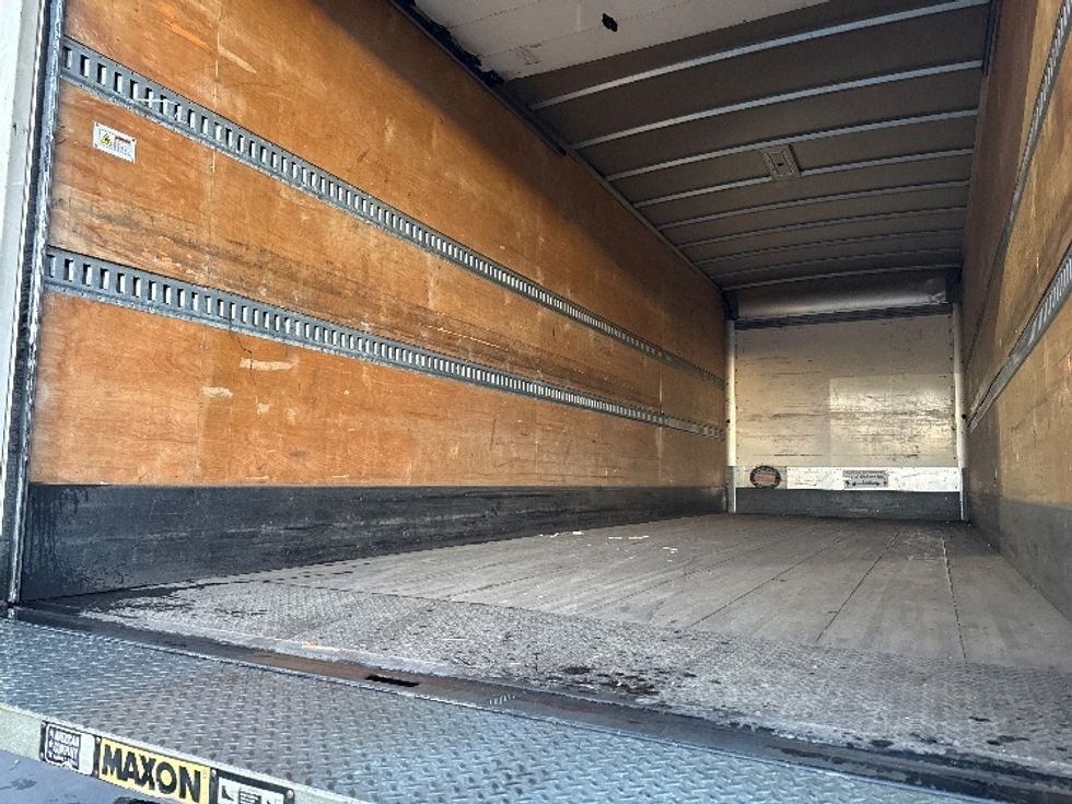 Medium Duty Box Truck-Light and Medium Duty Trucks-International-2021-MV607-West Sacramento-CA-238,604\n\t\tmiles-$ 43,500 - Image 11
