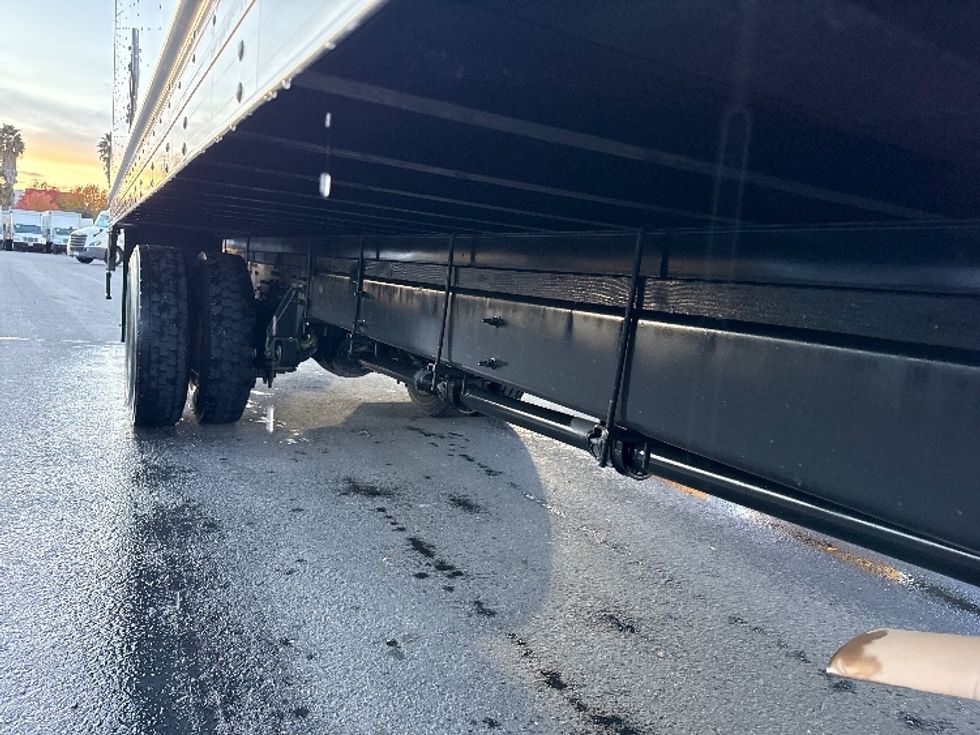 Medium Duty Box Truck-Light and Medium Duty Trucks-International-2021-MV607-West Sacramento-CA-238,604\n\t\tmiles-$ 43,500 - Image 14