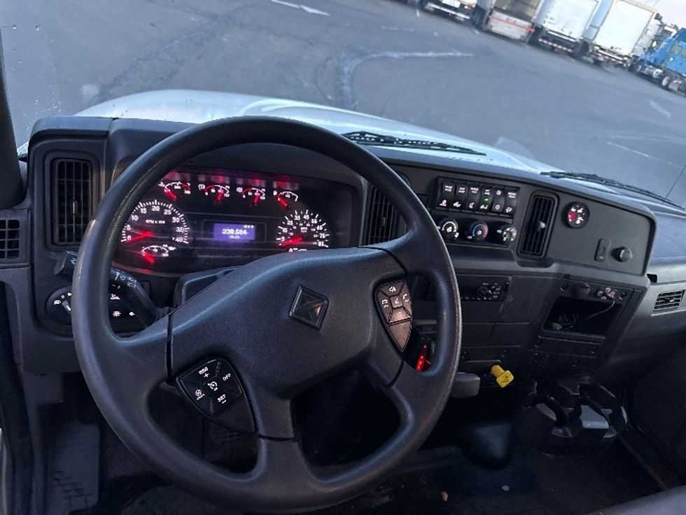Medium Duty Box Truck-Light and Medium Duty Trucks-International-2021-MV607-West Sacramento-CA-238,604\n\t\tmiles-$ 43,500 - Image 18