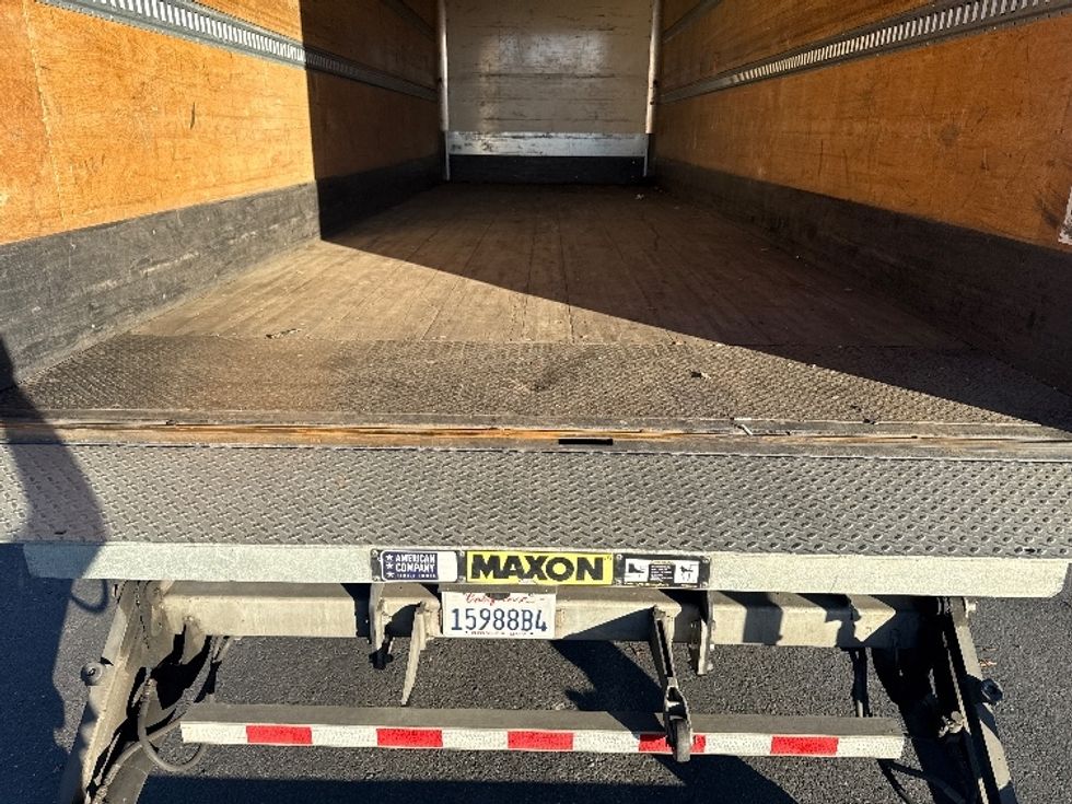 Medium Duty Box Truck-Light and Medium Duty Trucks-International-2021-MV607-West Sacramento-CA-250,619\n\t\tmiles-$ 41,250 - Image 10