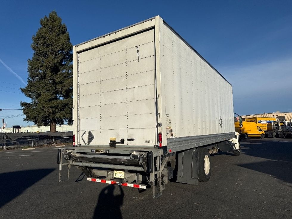 Medium Duty Box Truck-Light and Medium Duty Trucks-International-2021-MV607-West Sacramento-CA-250,619\n\t\tmiles-$ 41,250 - Image 13
