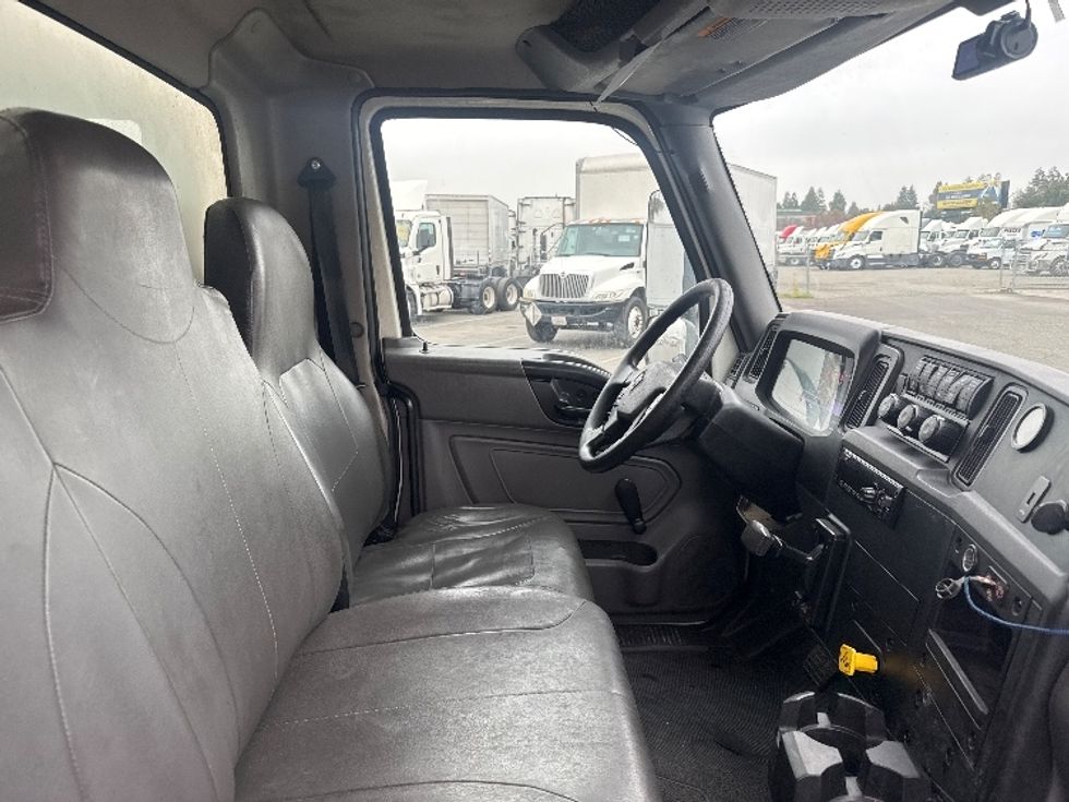 Medium Duty Box Truck-Light and Medium Duty Trucks-International-2021-MV607-West Sacramento-CA-259,541\n\t\tmiles-$ 39,750 - Image 22