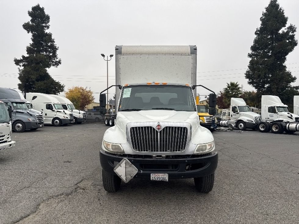 Medium Duty Box Truck-Light and Medium Duty Trucks-International-2021-MV607-West Sacramento-CA-259,542\n\t\tmiles-$ 39,750 - Image 2