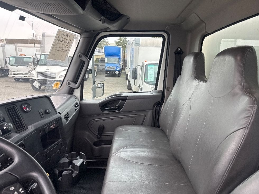 Medium Duty Box Truck-Light and Medium Duty Trucks-International-2021-MV607-West Sacramento-CA-259,542\n\t\tmiles-$ 39,750 - Image 19