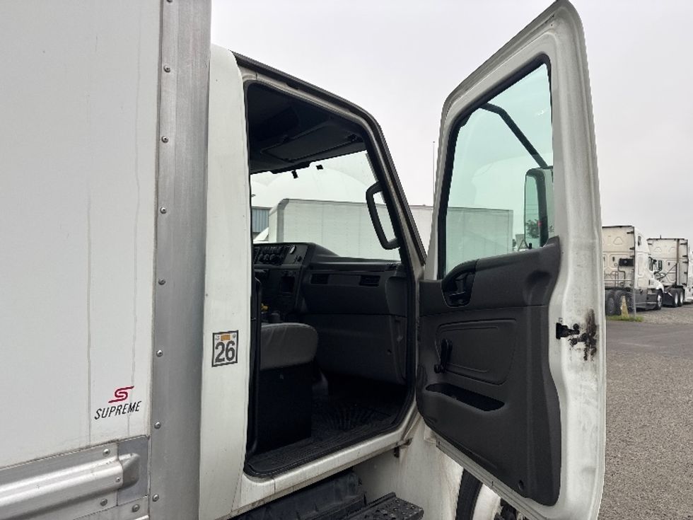 Medium Duty Box Truck-Light and Medium Duty Trucks-International-2021-MV607-West Sacramento-CA-259,542\n\t\tmiles-$ 39,750 - Image 20