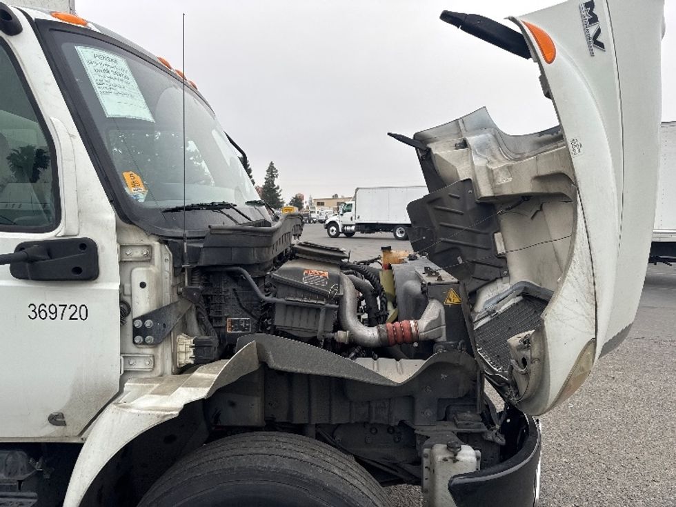 Medium Duty Box Truck-Light and Medium Duty Trucks-International-2021-MV607-West Sacramento-CA-259,542\n\t\tmiles-$ 39,750 - Image 23