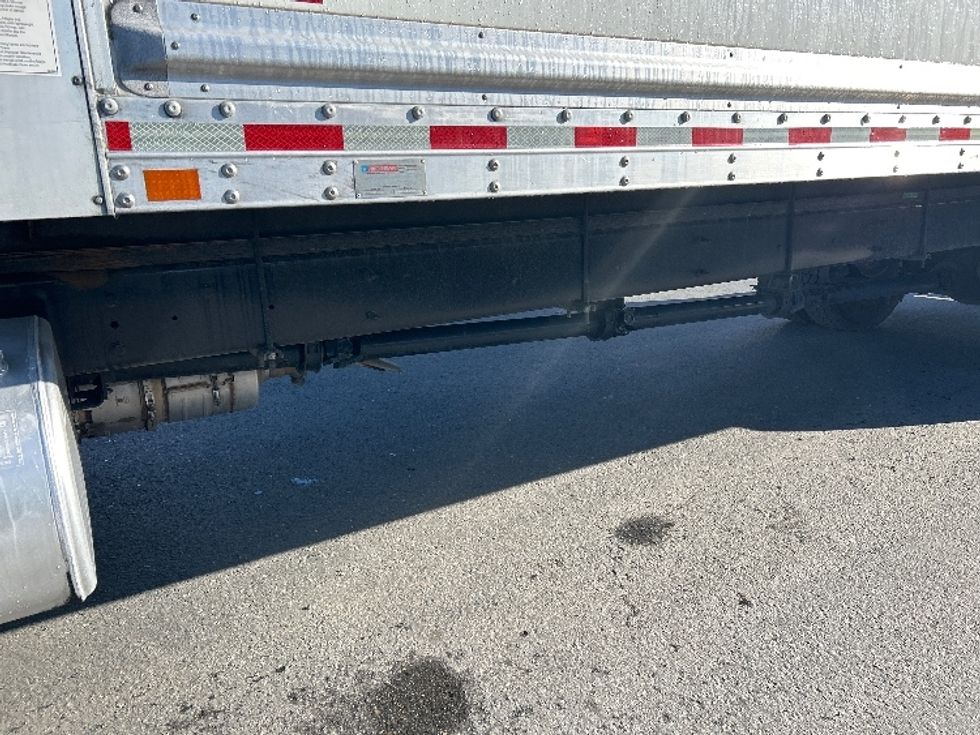 Medium Duty Box Truck-Light and Medium Duty Trucks-International-2021-MV607-West Sacramento-CA-267,675\n\t\tmiles-$ 39,250 - Image 5