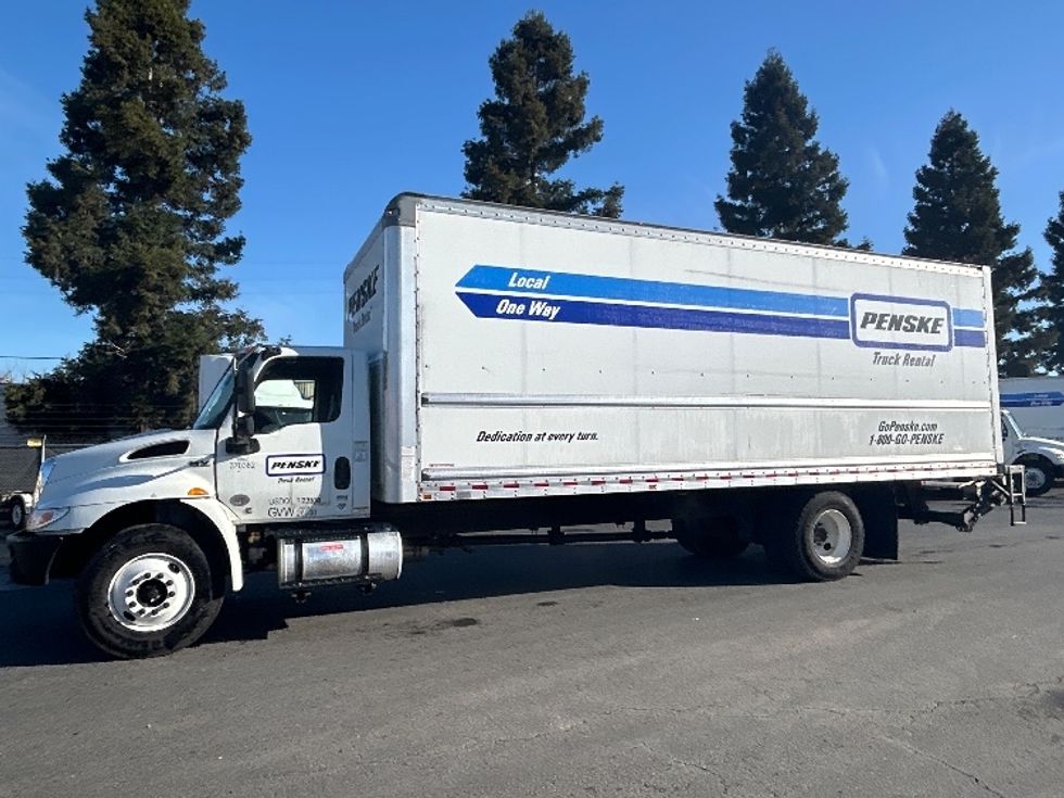 Medium Duty Box Truck-Light and Medium Duty Trucks-International-2021-MV607-West Sacramento-CA-267,675\n\t\tmiles-$ 39,250 - Image 4
