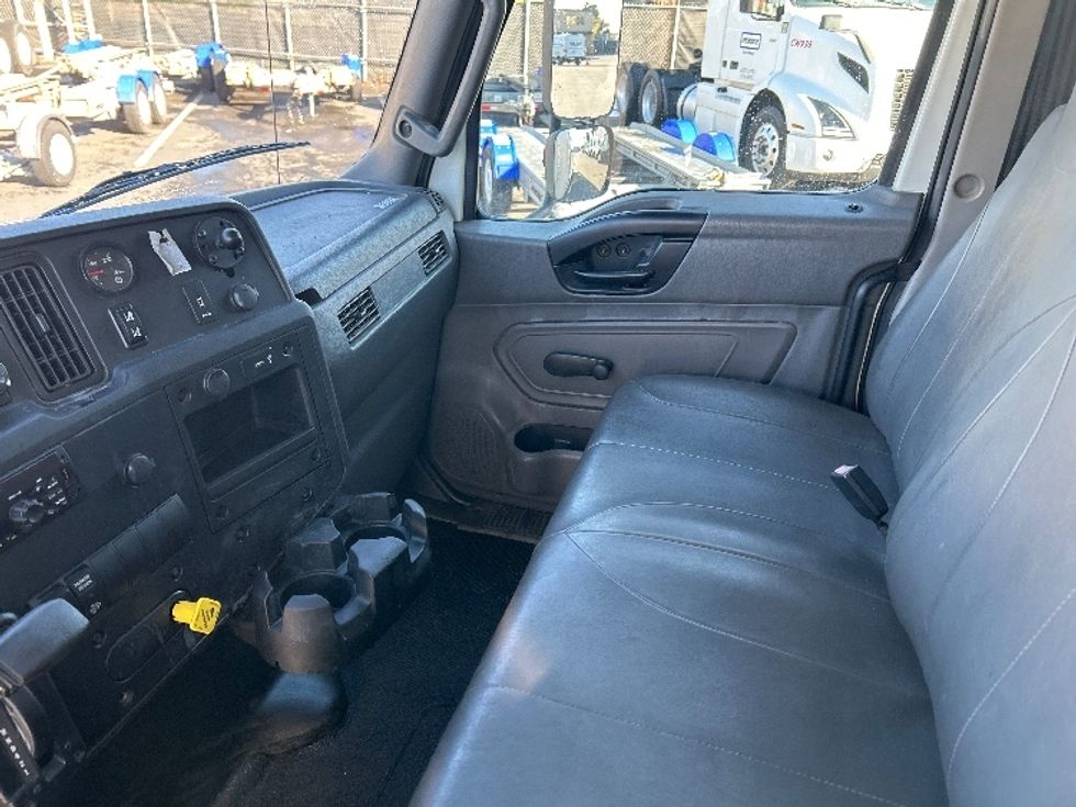 Medium Duty Box Truck-Light and Medium Duty Trucks-International-2021-MV607-West Sacramento-CA-267,675\n\t\tmiles-$ 39,250 - Image 19