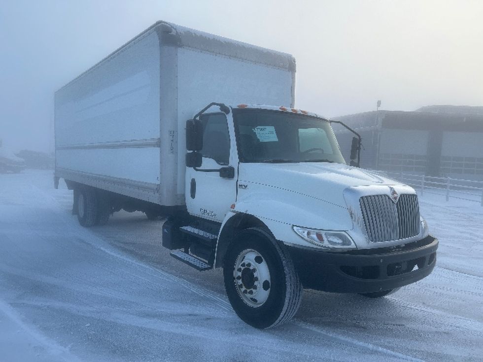 Medium Duty Box Truck-Light and Medium Duty Trucks-International-2021-MV607-West Sacramento-CA-290,128\n\t\tmiles-$ 34,250 - Image 1