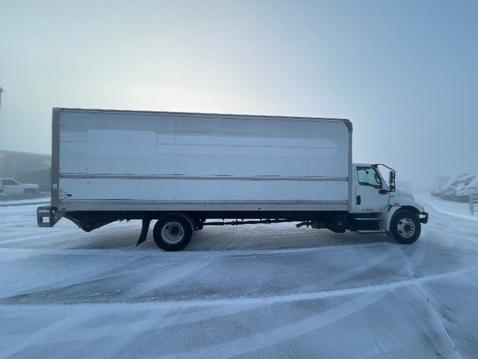 Medium Duty Box Truck-Light and Medium Duty Trucks-International-2021-MV607-West Sacramento-CA-290,128\n\t\tmiles-$ 34,250 - Image 14