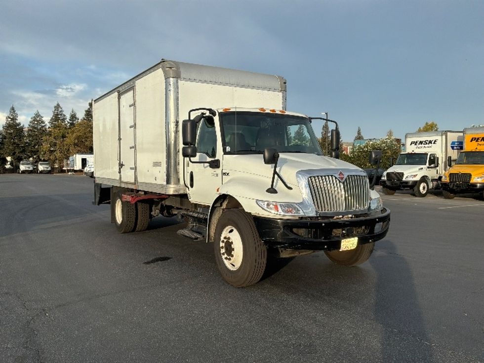 Medium Duty Box Truck-Light and Medium Duty Trucks-International-2021-MV607-West Sacramento-CA-76,021\n\t\tmiles-$ 49,000 - Image 1