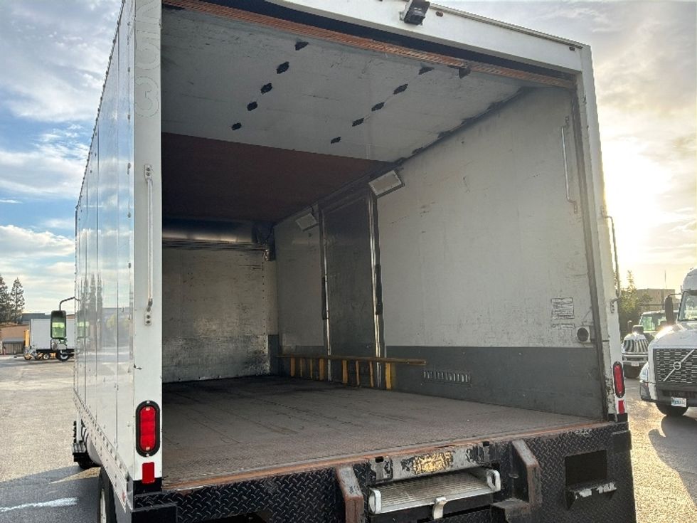 Medium Duty Box Truck-Light and Medium Duty Trucks-International-2021-MV607-West Sacramento-CA-76,021\n\t\tmiles-$ 49,000 - Image 12