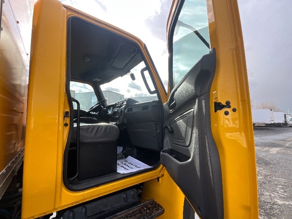 Medium Duty Box Truck-Light and Medium Duty Trucks-International-2021-MV607-West Valley City-UT-164,050\n\t\tmiles-$ 41,250 - Image 20