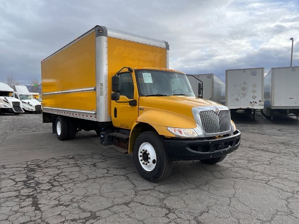 Medium Duty Box Truck-Light and Medium Duty Trucks-International-2021-MV607-West Valley City-UT-179,409\n\t\tmiles-$ 39,000 - Image 1