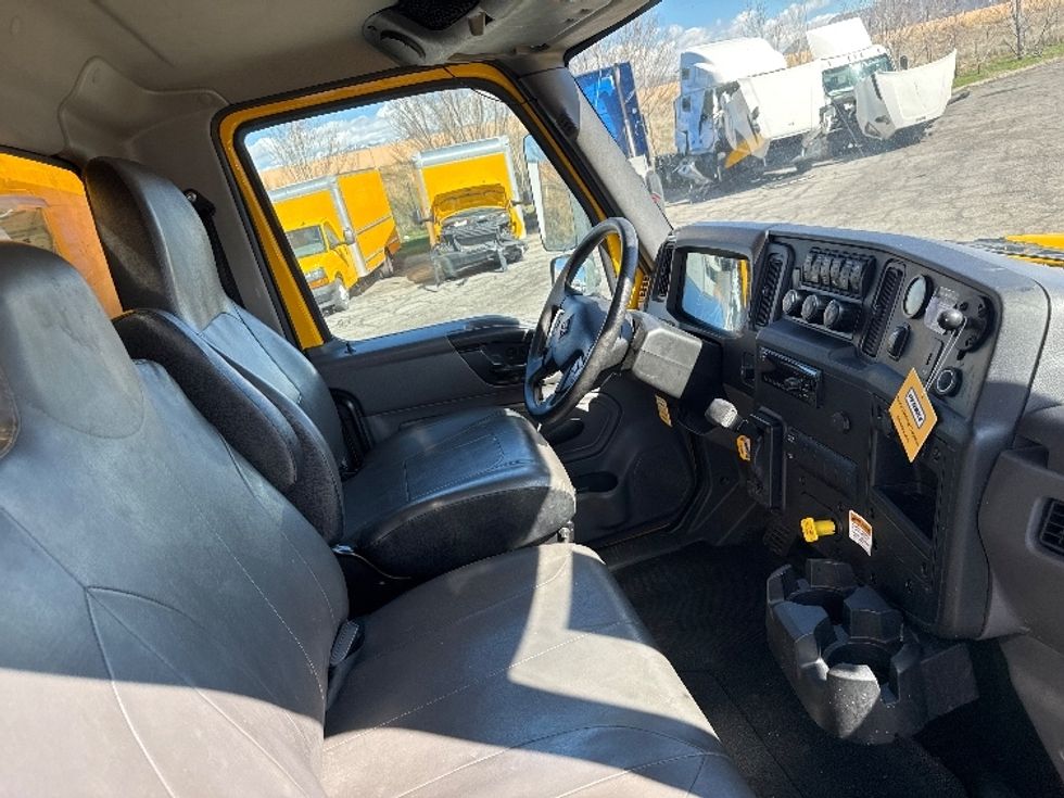 Medium Duty Box Truck-Light and Medium Duty Trucks-International-2021-MV607-West Valley City-UT-253,972\n\t\tmiles-$ 32,750 - Image 21