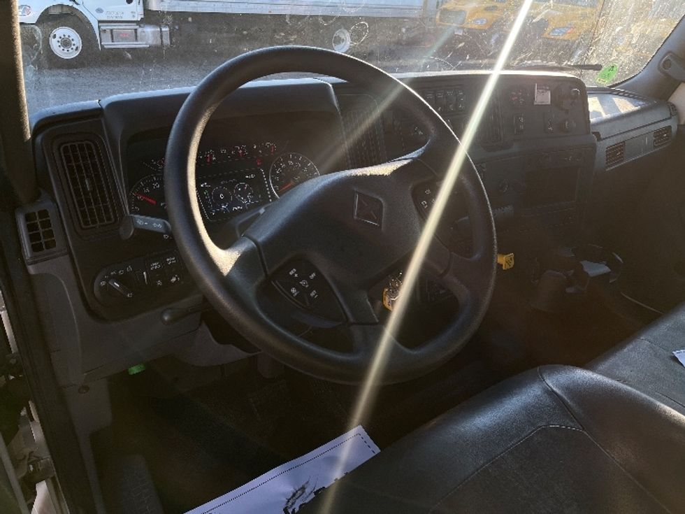 Medium Duty Box Truck-Light and Medium Duty Trucks-International-2021-MV607-Westfield-MA-226,853\n\t\tmiles-$ 47,250 - Image 17